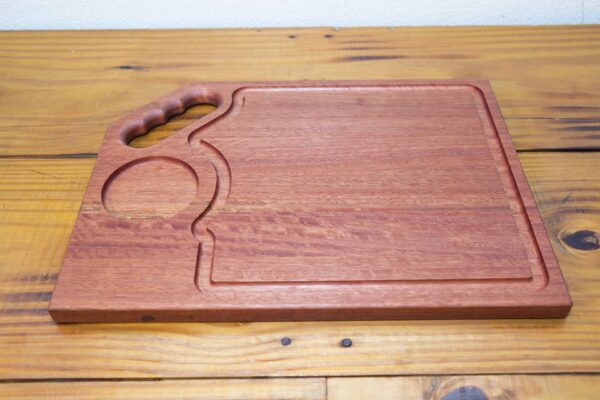 Tábua de corte personalizada 40x30x2.2cm com pegador - Imagem 2