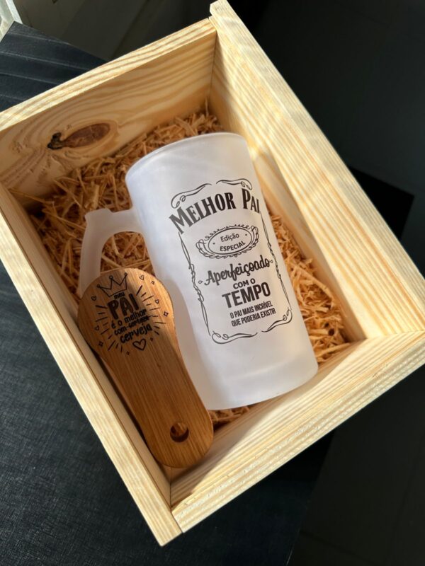 Kit copo de vidro jateado + caixa de madeira + abridor de garrafa Personalizados - Imagem 3