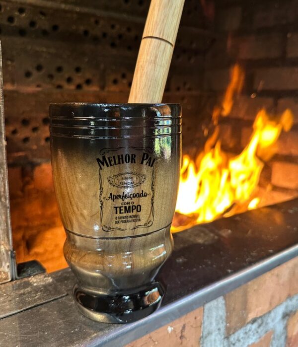 Copo de caipira MADEIRA (ACOMPANHA SOCADOR)