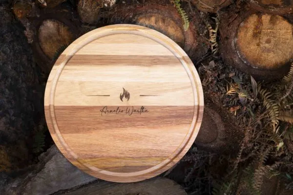 Tábua de Corte Redonda Personalizada 22cm — Perfeita para Churrasco, Petiscos e Outros Momentos Especiais! - Image 2