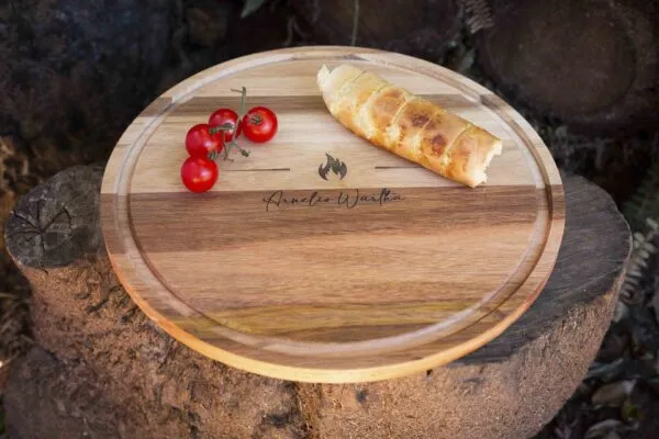 Tábua de Corte Redonda Personalizada 34cm — Perfeita para Churrasco, Petiscos e Outros Momentos Especiais! - Image 2