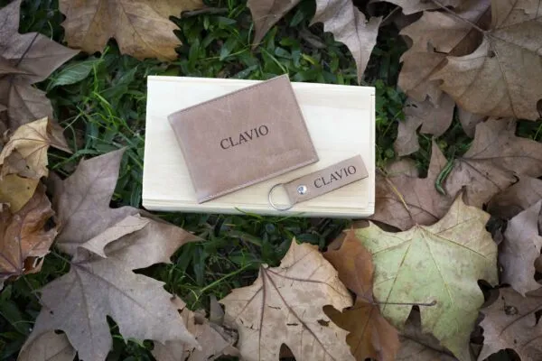 Carteira e chaveiro em corino/ personalizado (acompanha caixa de madeira para presentear) - Image 6